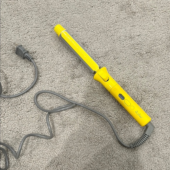 Drybar Other - Drybar 1 Inch Curling Iron